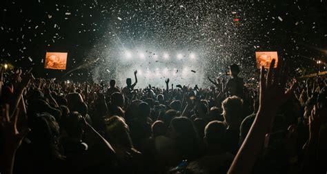  Leylas Storslagna Konsert i Stockholm: En Möjlighet att Uppleva Irans Melodifestival-Drottning Live!