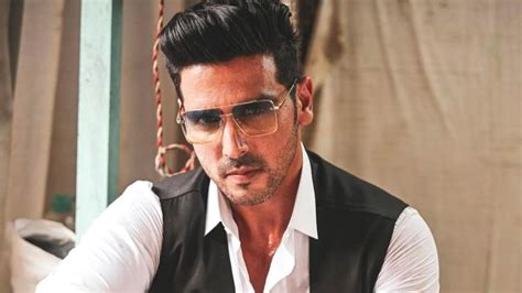 Zayed Khan's Bollywood Comeback: A Tale of Redemption and Remixes!